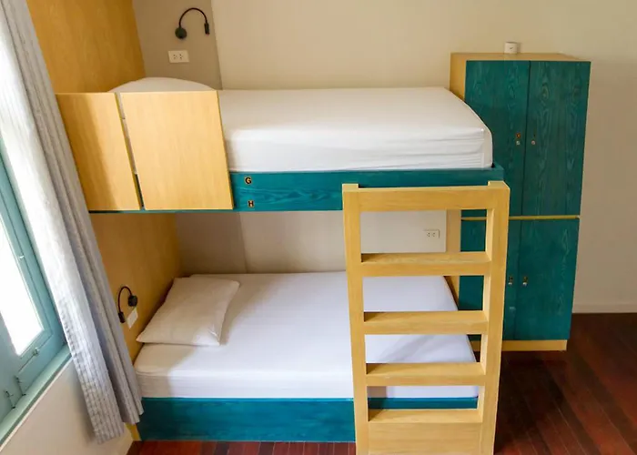 Hostal Fu House *
